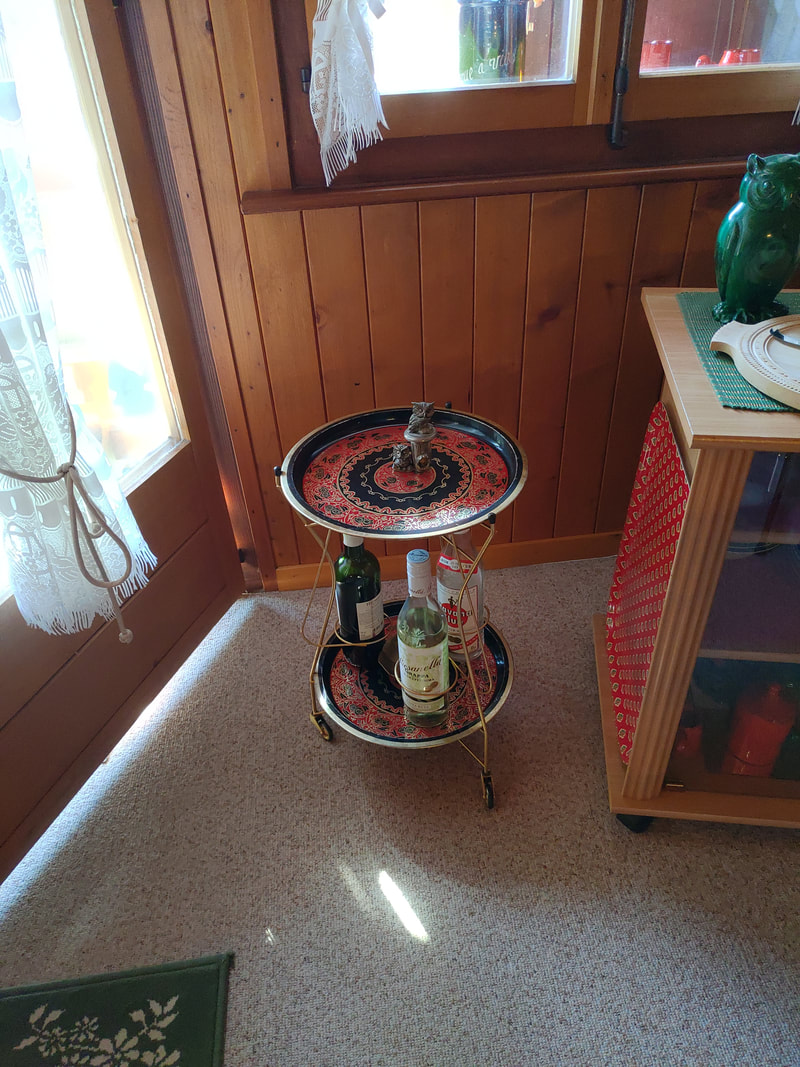 Vous avez dit apéro ou digestif ? les glaçons sont dans le congélateur !!!! santé ! - / - Did you say aperitif or digestive? the ice cubes are in the freezer!!!! cheers !