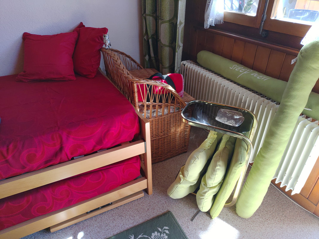 les coussins verts pour le balcon, version été - / - green cushions for the balcony, summer version