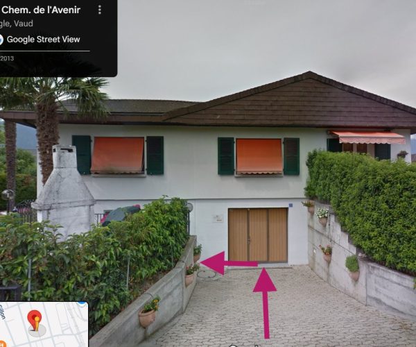 entrée pour votre "camp" se trouve en bas de la rampe de garage