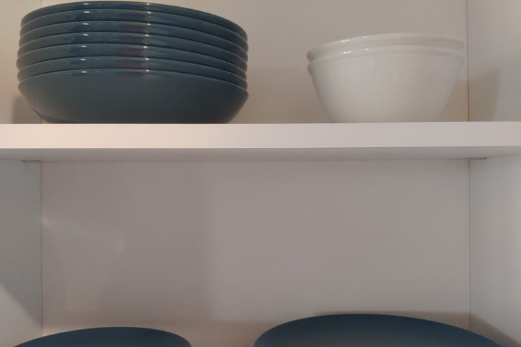 assiettes et bols / plates and bowls