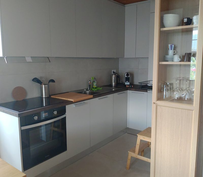 with oven, dishwasher, caffeeMachine